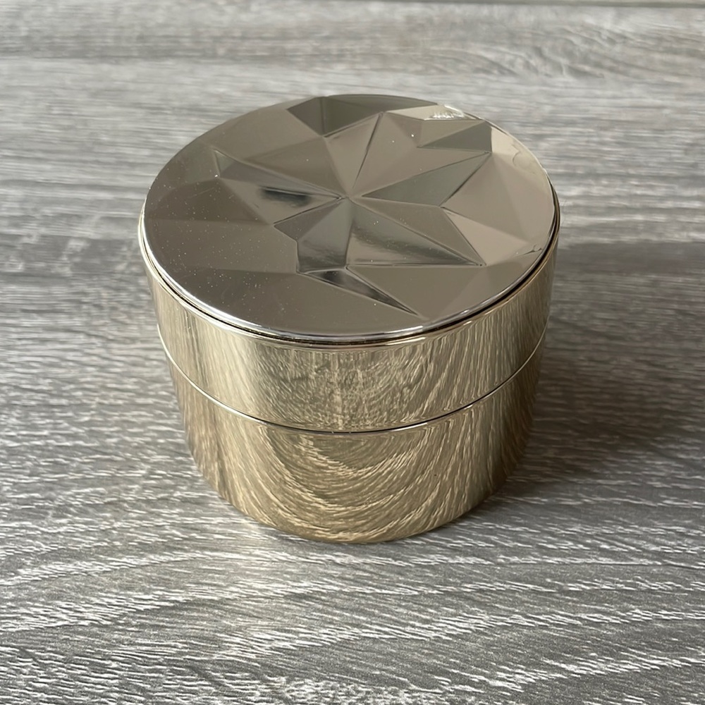 Bare minerals mineral veil finishing powder collectors edition